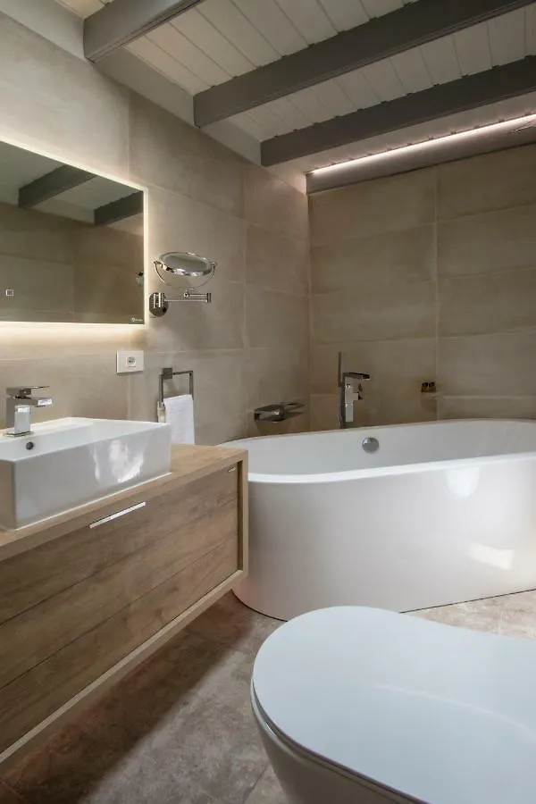 Deluxe Designer Historic Villa Via Lactea, Panoramic Sea Views, Own Private Heated Pool And Subtropical Garden La Asomada  0*, La Asomada (Lanzarote) Spanien